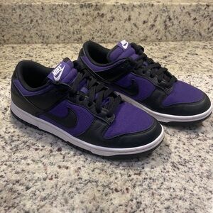 Nike Women’s Black and Purple Low-Top Sneakers